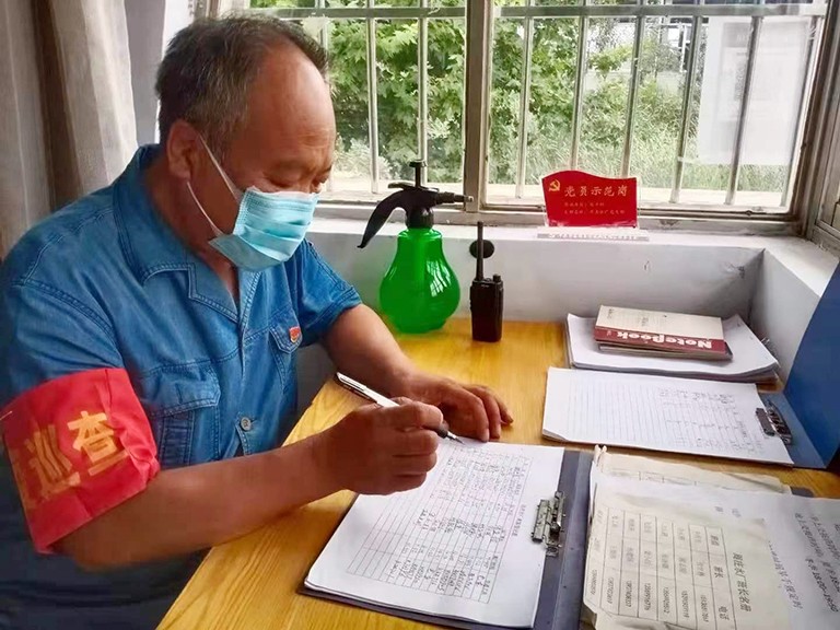 1660097965837183.jpg 2-0许昌 王明伟工作现场 摄影齐超利.jpg